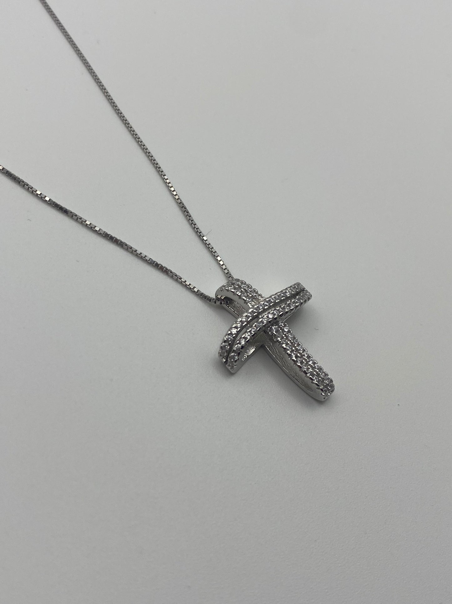 Collana Croce in Argento e Zirconi