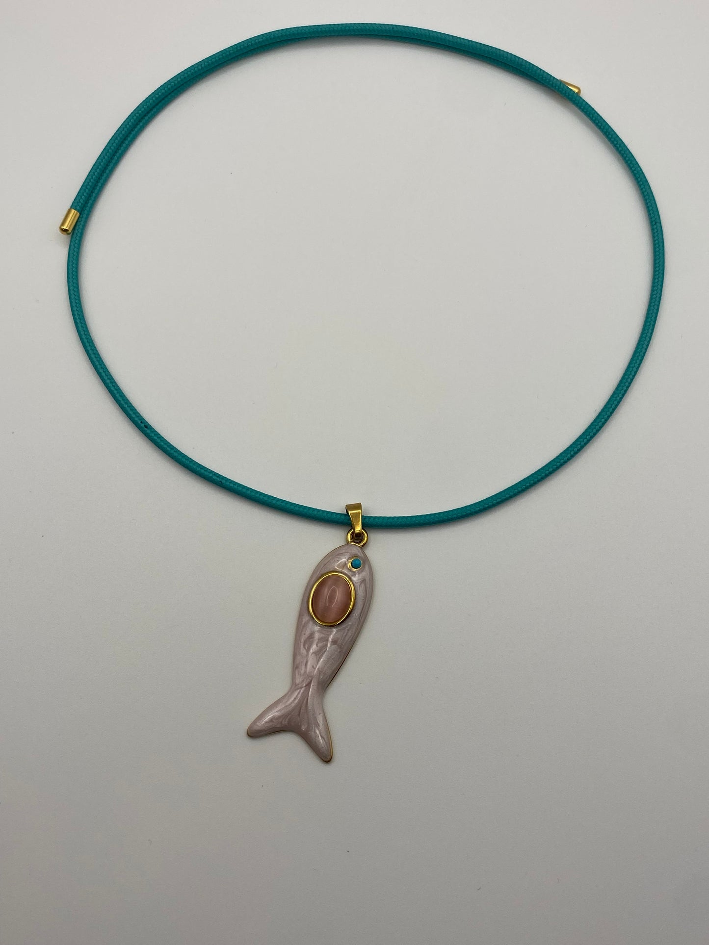 Cordoncino Magnetico Turchese con ciondolo Pesce