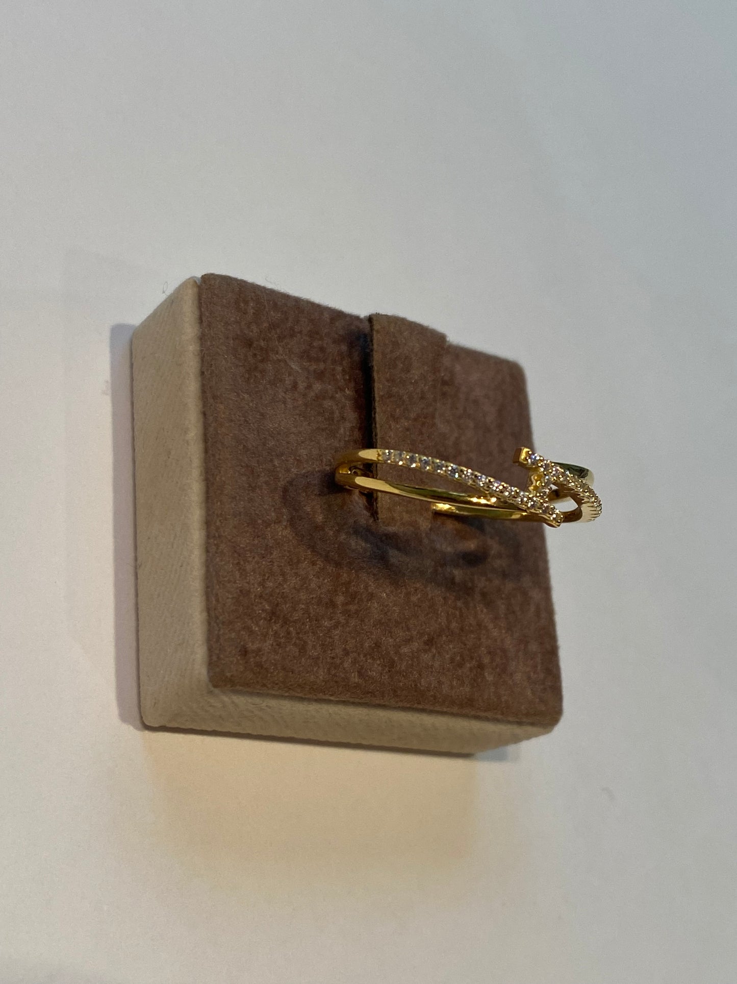 Anello Contrarié Argento Dorato e Zirconi