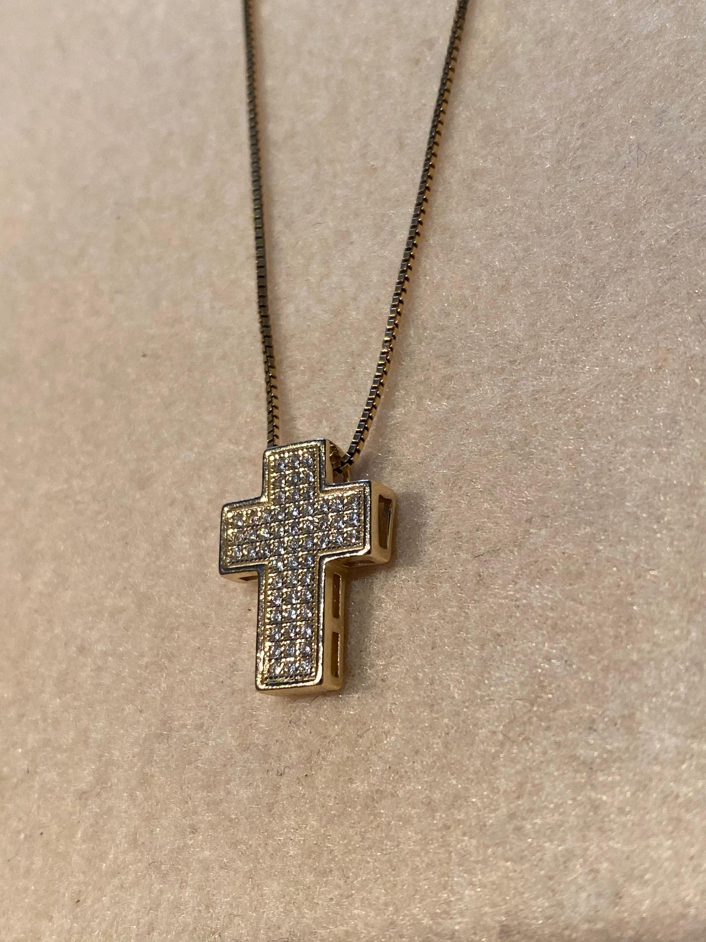 Collana Croce in Argento Dorato e Zirconi