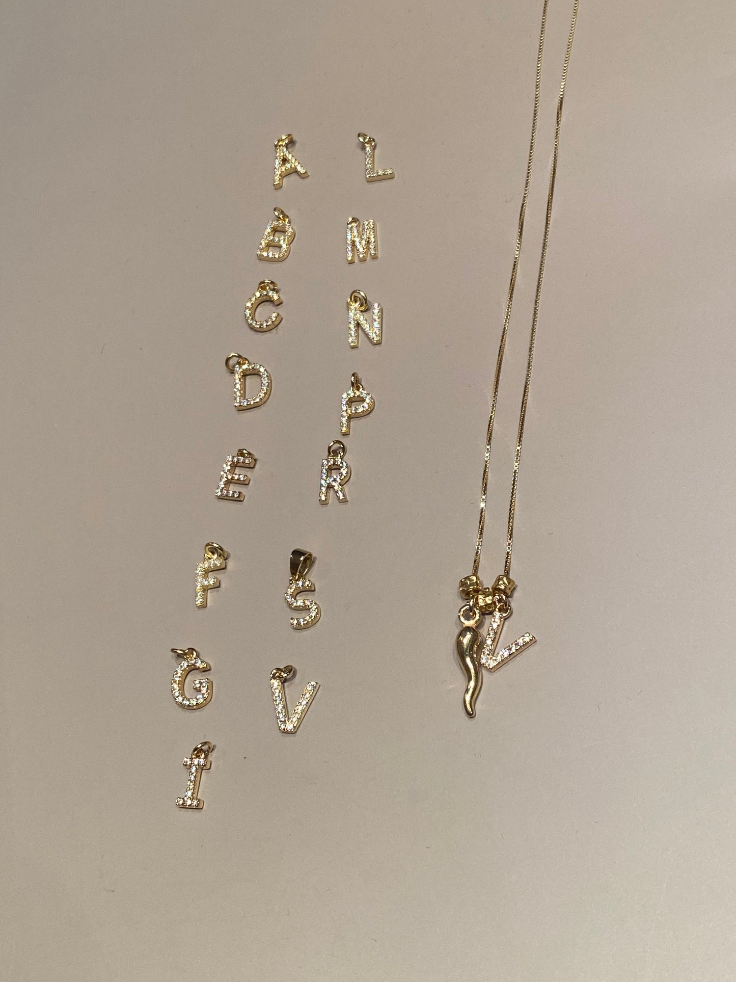 Collana con Iniziale e Cornetto