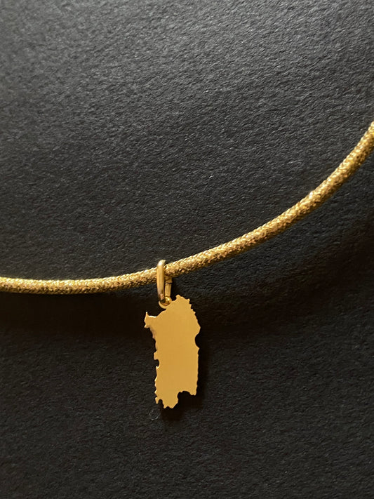 Cordoncino Magnetico Color Oro con Sardegna dettaglio — Zumpano Gioielli