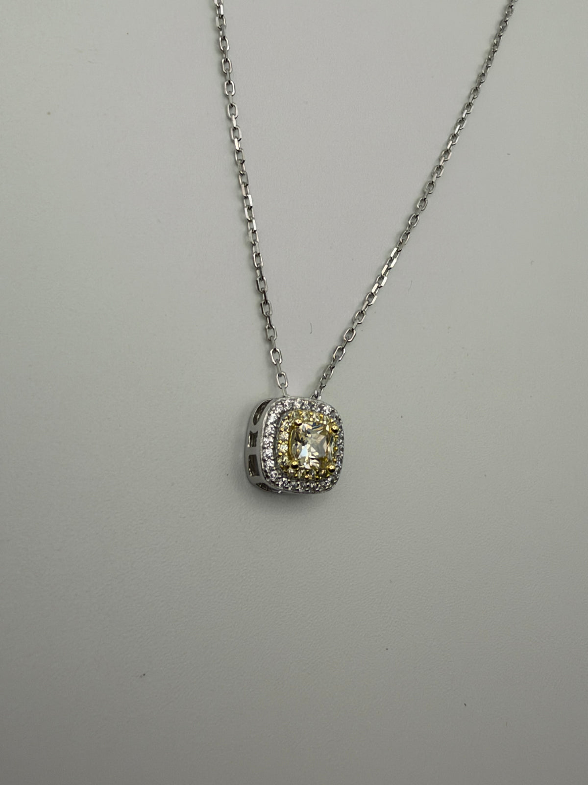Collana Mimosa Quadrata
