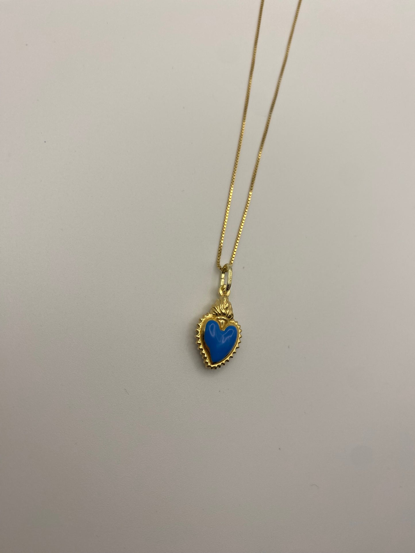 Collana Cuore Sacro Azzurro Smaltato