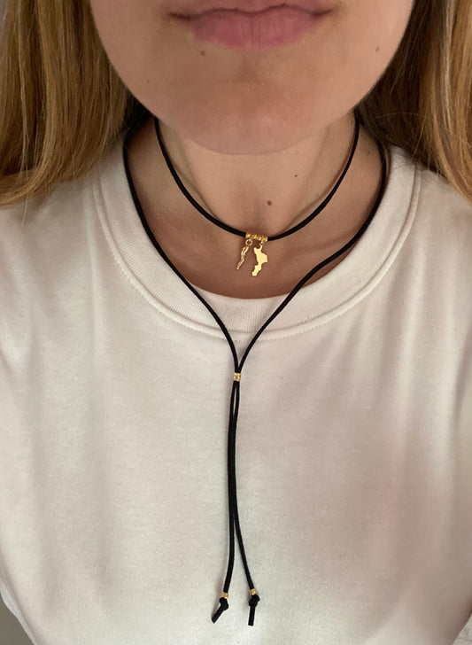 Choker Calabria Pepite e Peperoncino indossato — Zumpano Gioielli