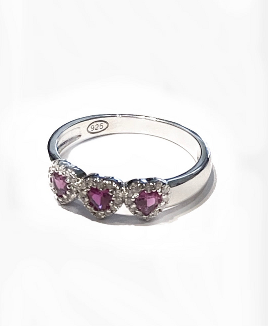 Anello in Argento con zirconi a forma di cuore rosso rubino