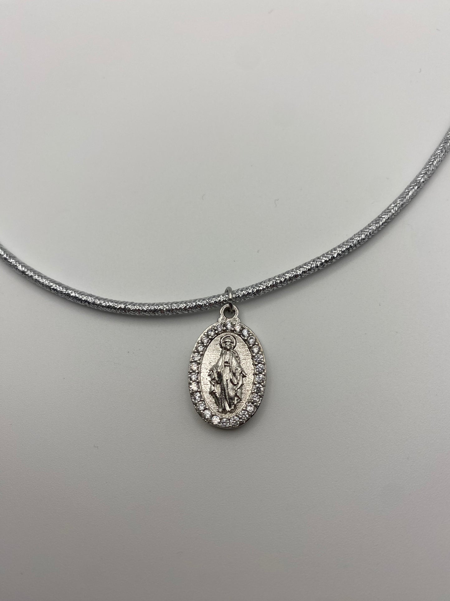 Cordoncino Magnetico Color Argento con Madonna Miracolosa