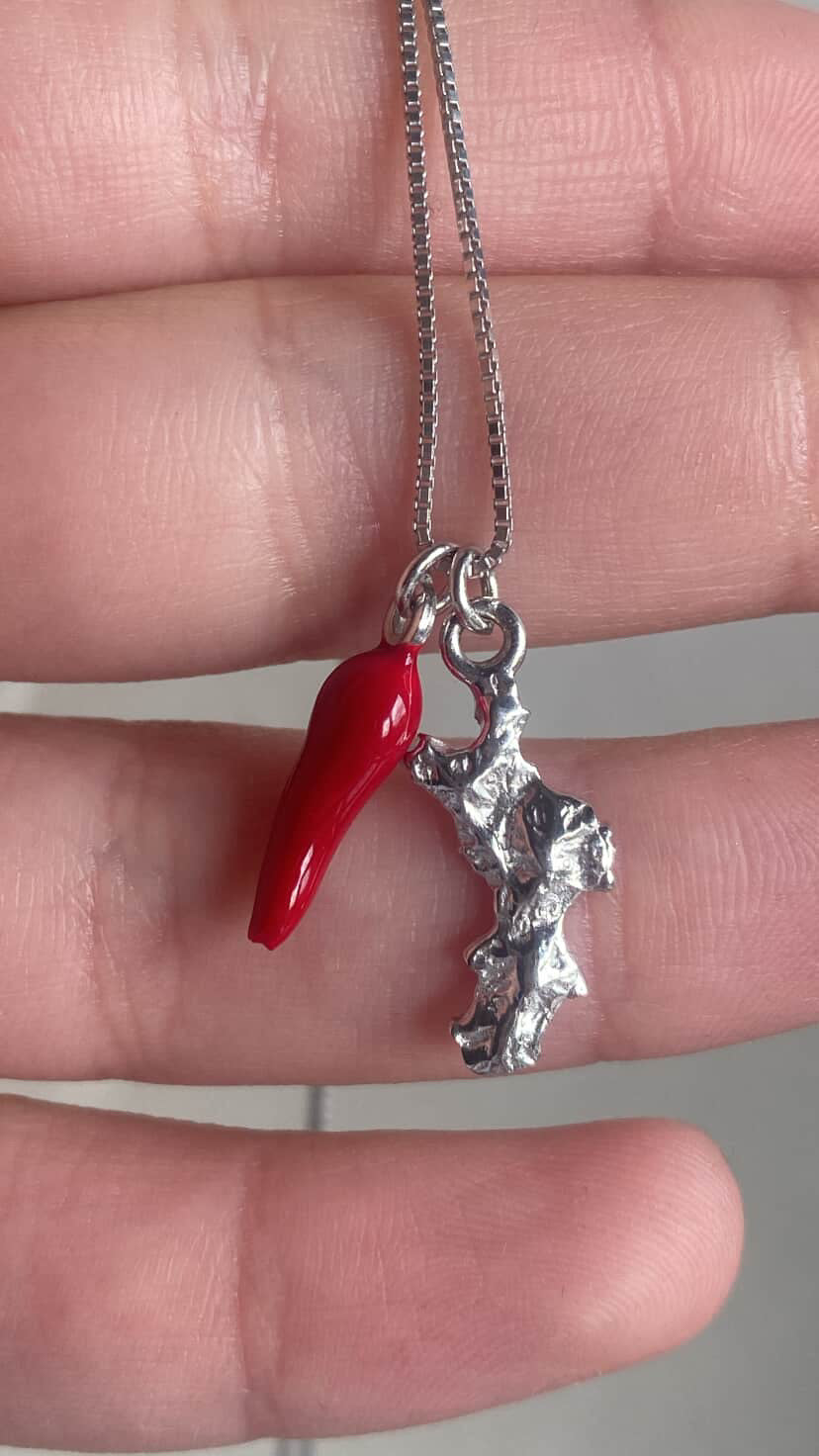 Collana Calabria in Rilievo con cornetto Rosso