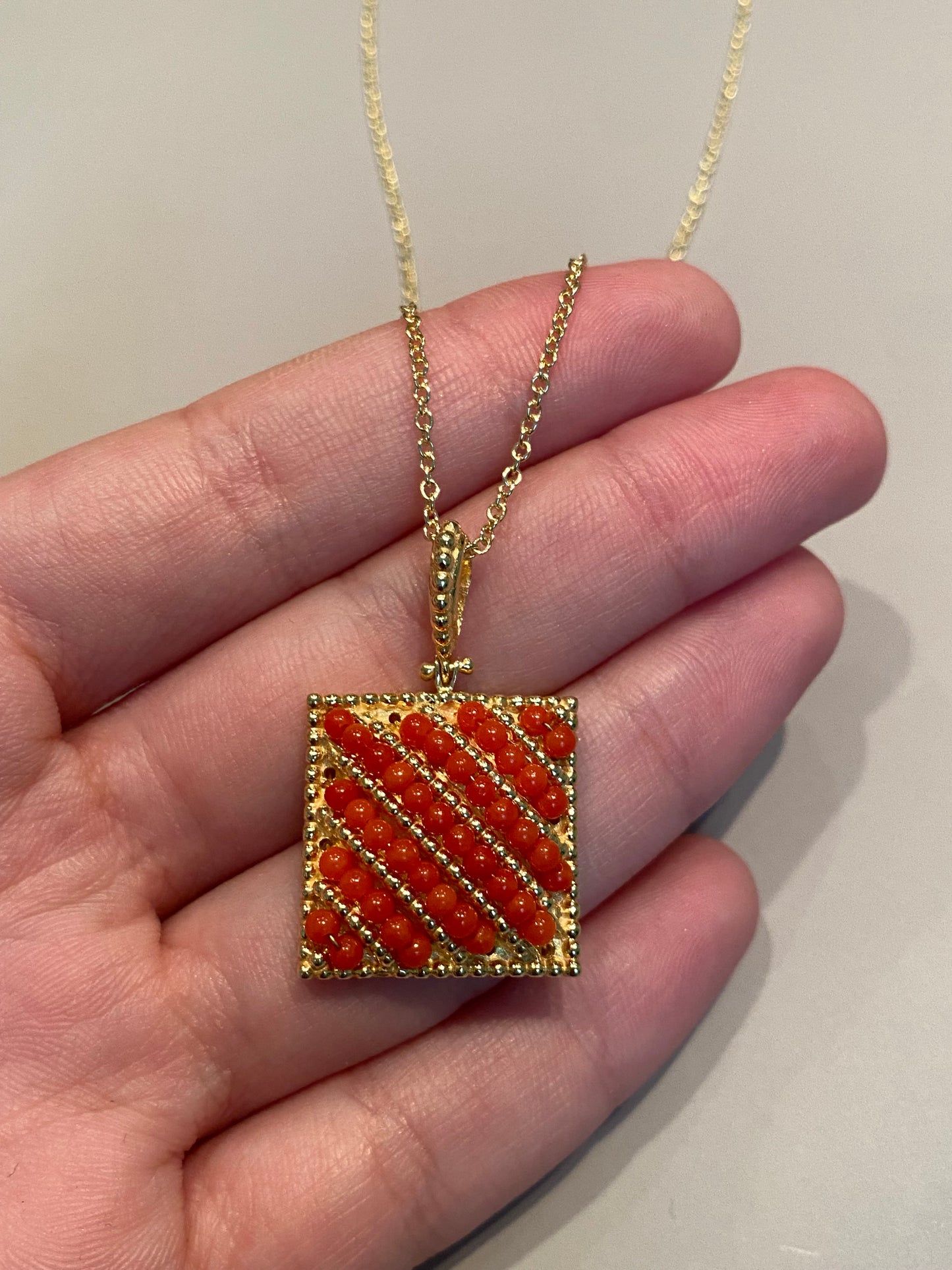 Girocollo in Argento Dorato con Coralli