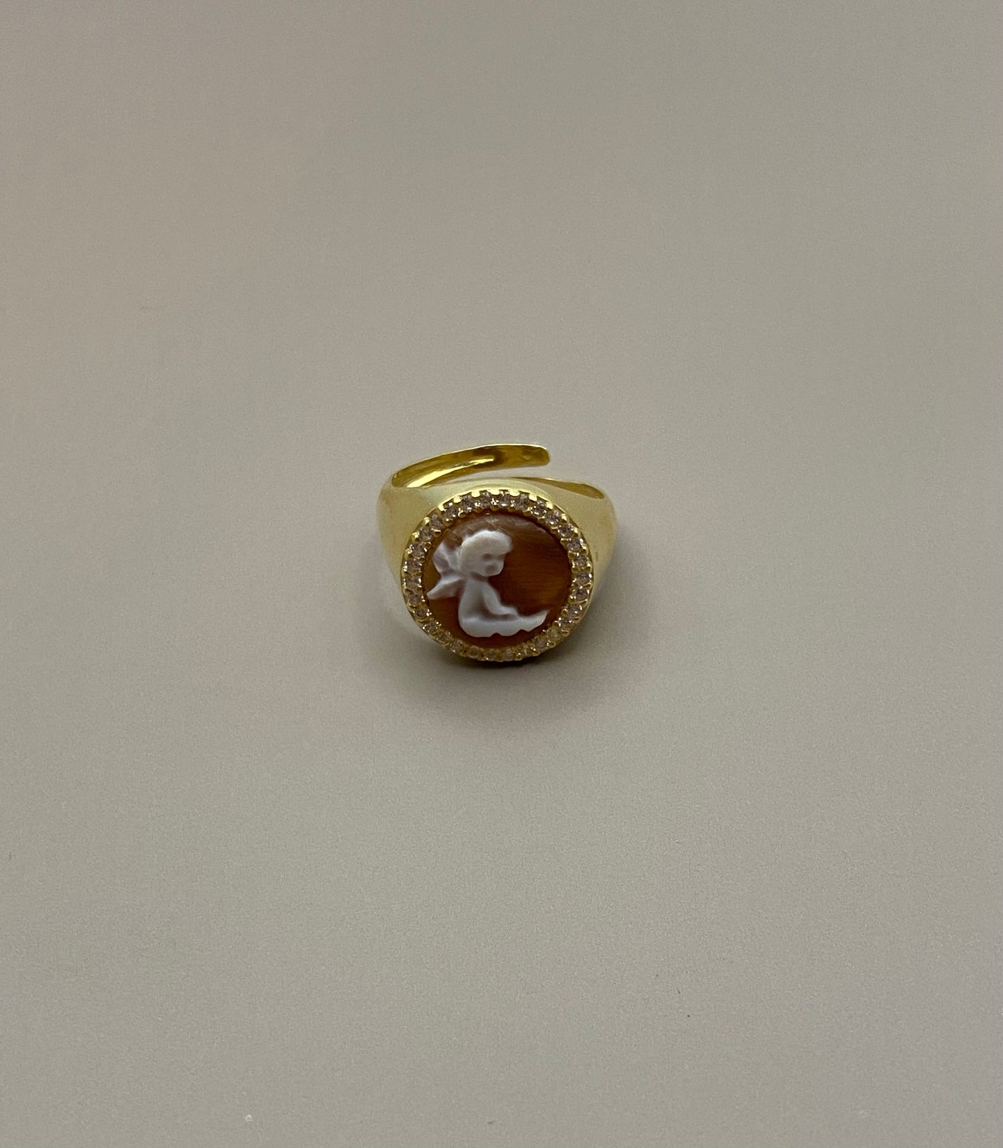 Anello Angelo Seduto