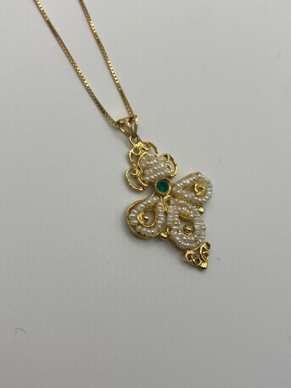 Collana con ciondolo in argento dorato, pietra Verde e Microperle