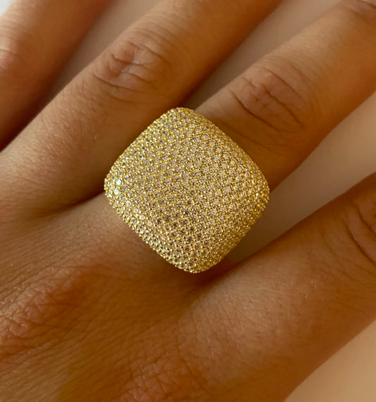 Anello Forma Squadrata in Pavé
