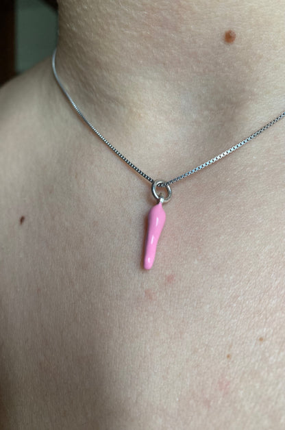 Girocollo con cornetto portafortuna rosa
