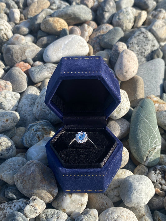 Anello Margherita Azzurro in Oro Bianco