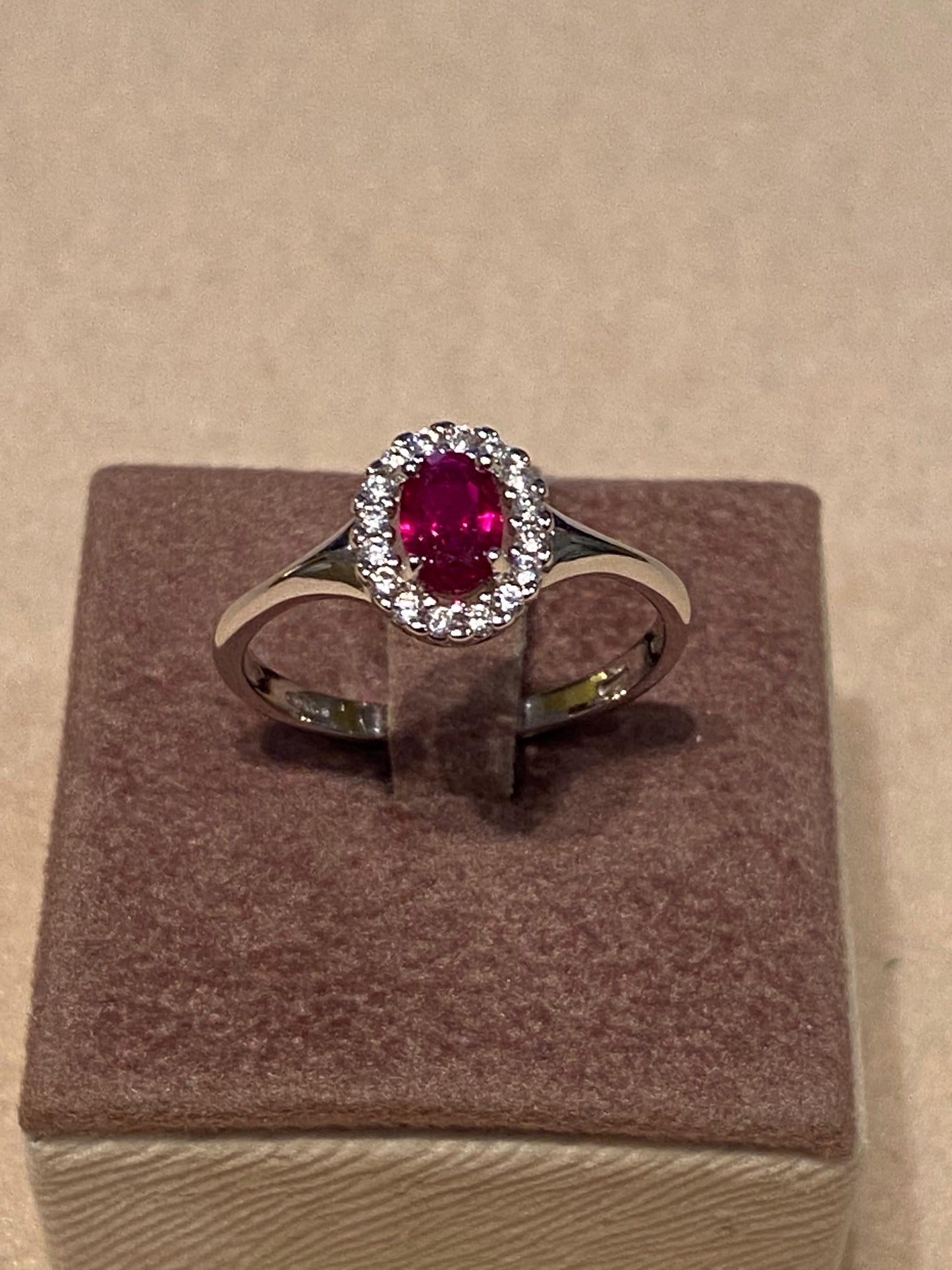 Anello Margherita Rosso Mini in Oro Bianco