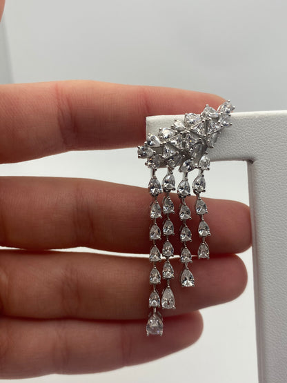 Orecchini Pendenti a Cascata con Zirconi a Goccia