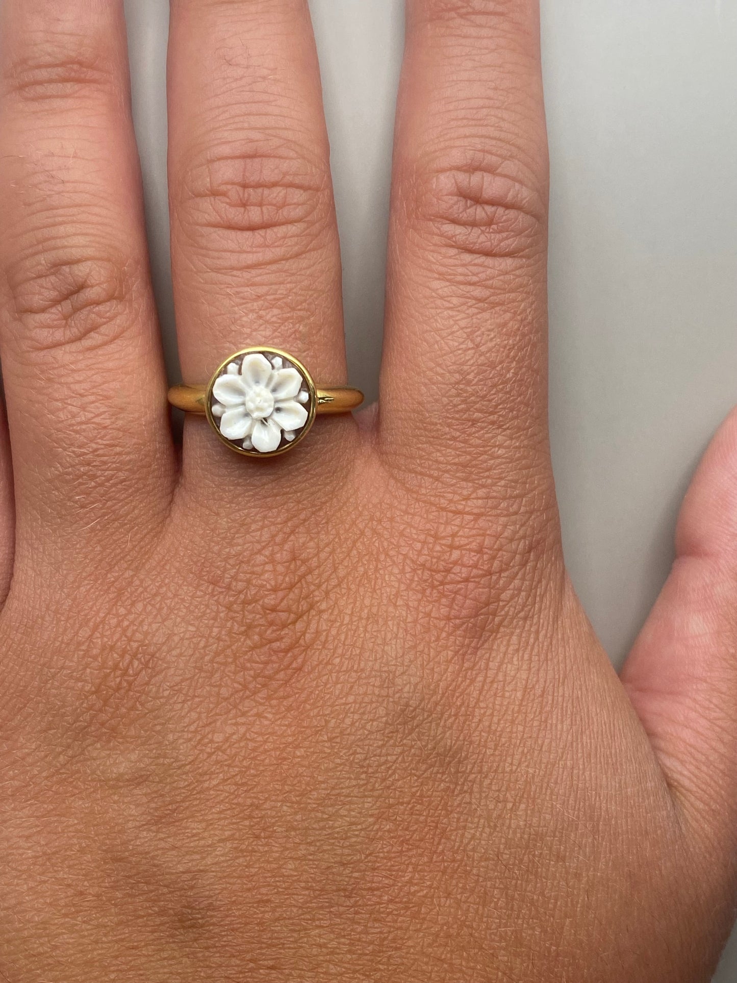Anello Cammeo Fiore