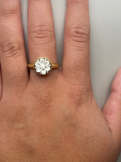 Anello Cammeo Fiore