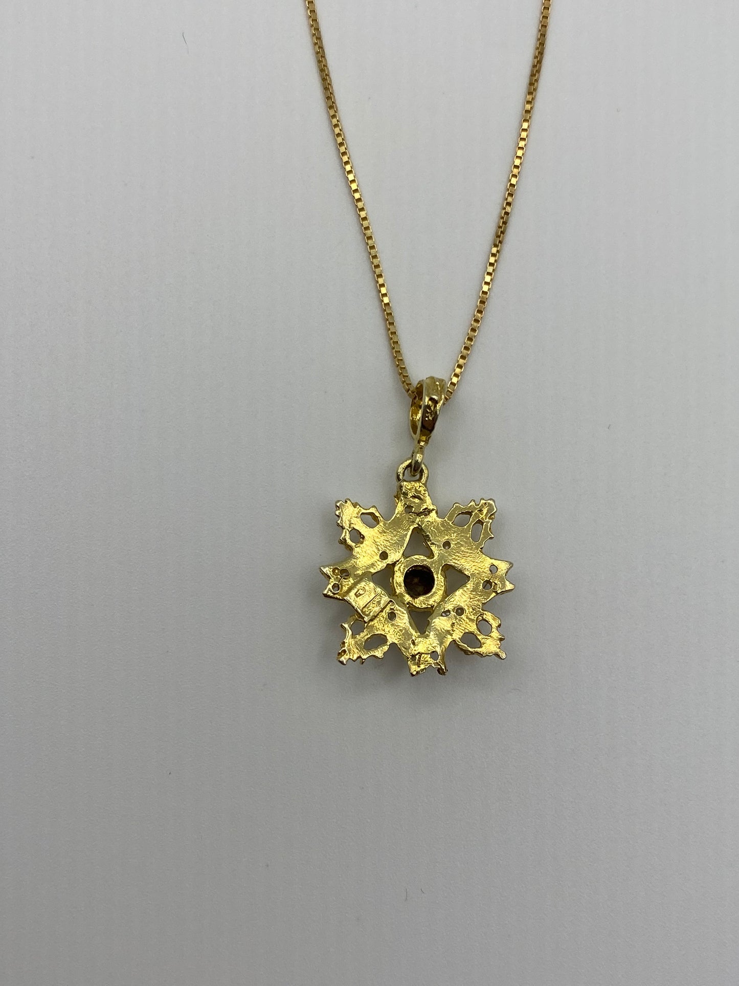 Collana con ciondolo in argento Dorato, pietra Rossa e Microperle