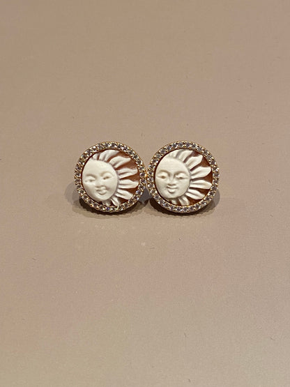 Orecchini Sole a Lobo in Argento 925 dorato con Cammei Conchiglia