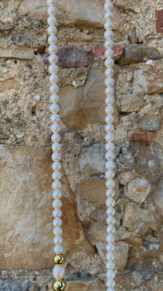 Collana Perle d'Acqua Dolce e Sfere Dorate